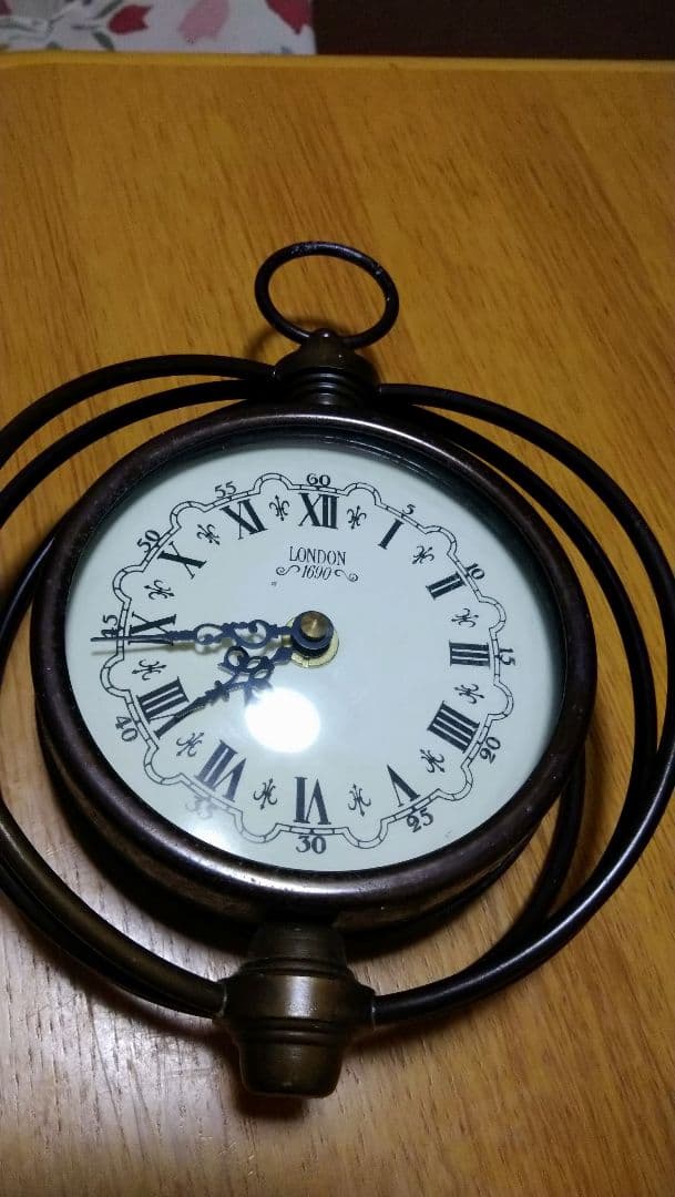 時計 アンティーク　インテリア