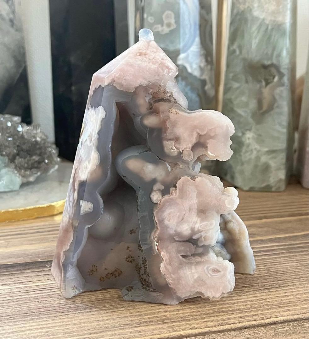 天然石 桜瑪瑙 アゲートのグレーとピンクの置物