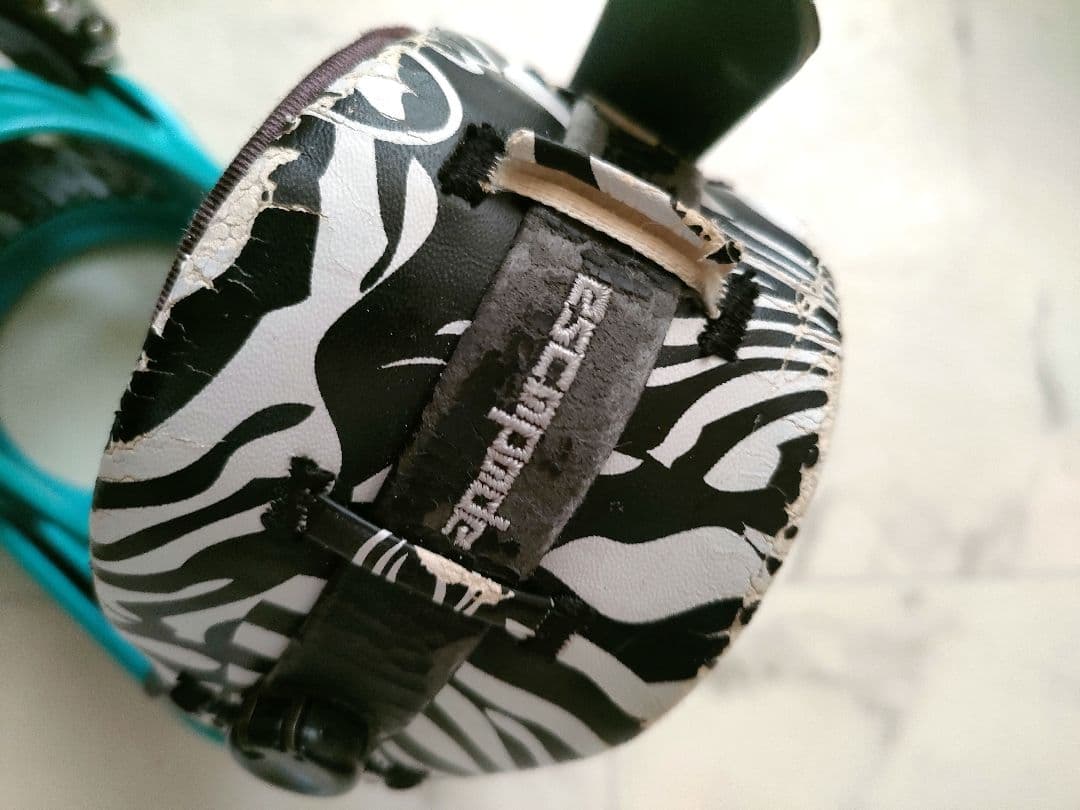 スノーボード・シューズ・ビンディングの3点セット ボードカバー付き