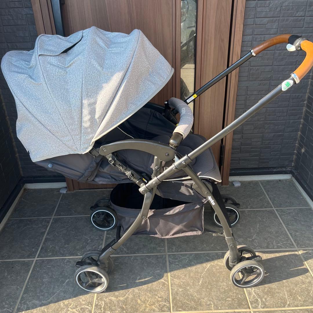 【美品】Aprica　ラクーナクッション　AC 2106241 両対面　レザー