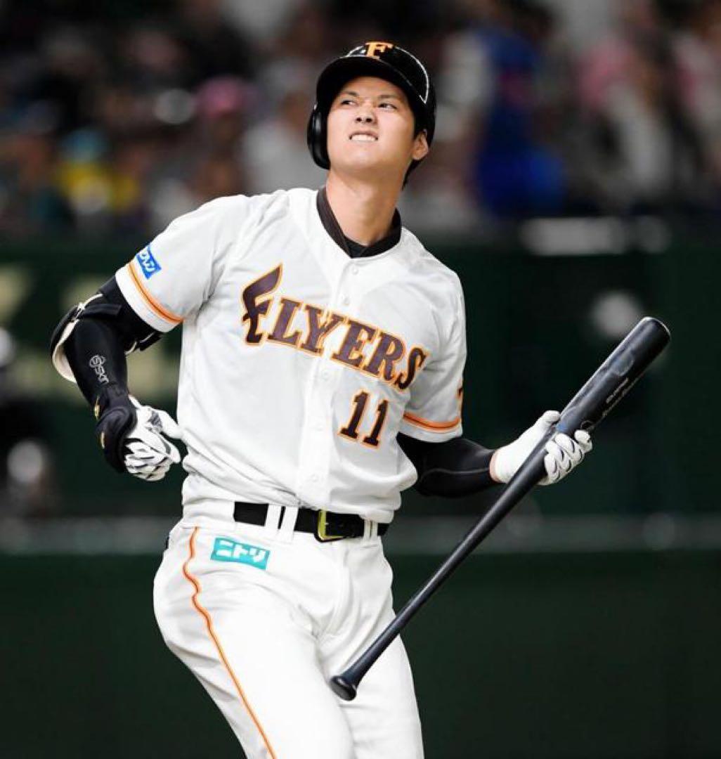 【新品、未使用】北海道日本ハムファイターズ 大谷翔平 ユニフォーム Oサイズ