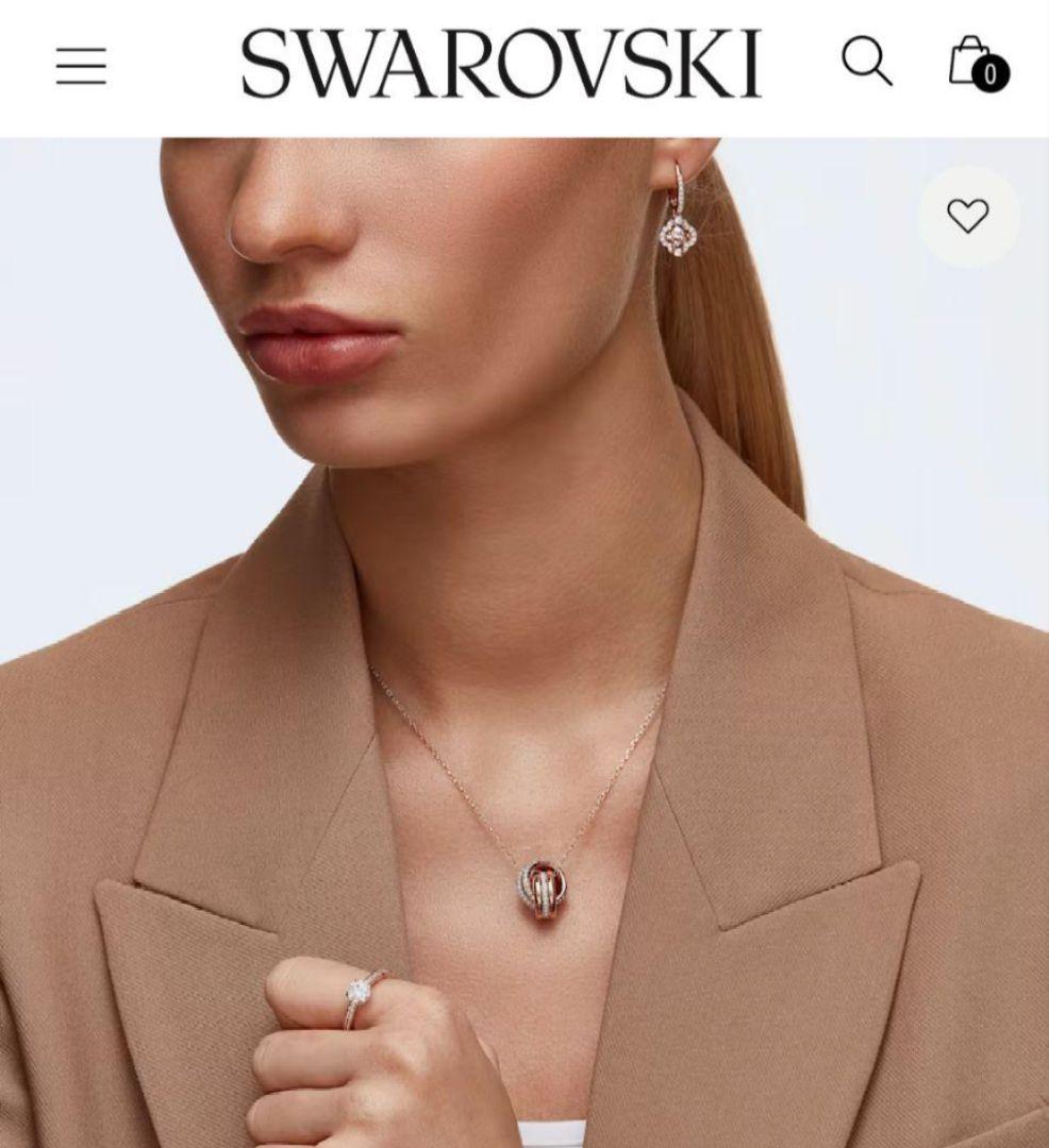 スワロフスキー新品 Sparkling ピアス Swarovski