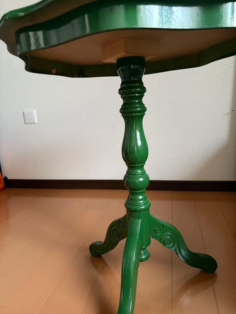 アンティーク　イタリア　象嵌　緑色の花模様八角形テーブル