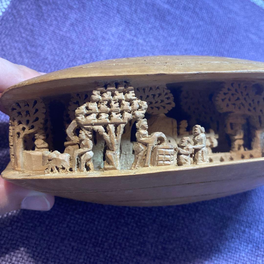 木製　貝殻モチーフ　装飾　彫刻　置き物