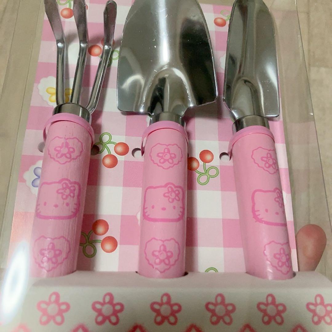 激レア！　レトロ　サンリオ　ハローキティ　ガーデニングツールセット