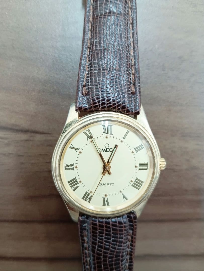 稼働　OMEGA クオーツ時計　ユニセックス ゴールド　ベルト社外品