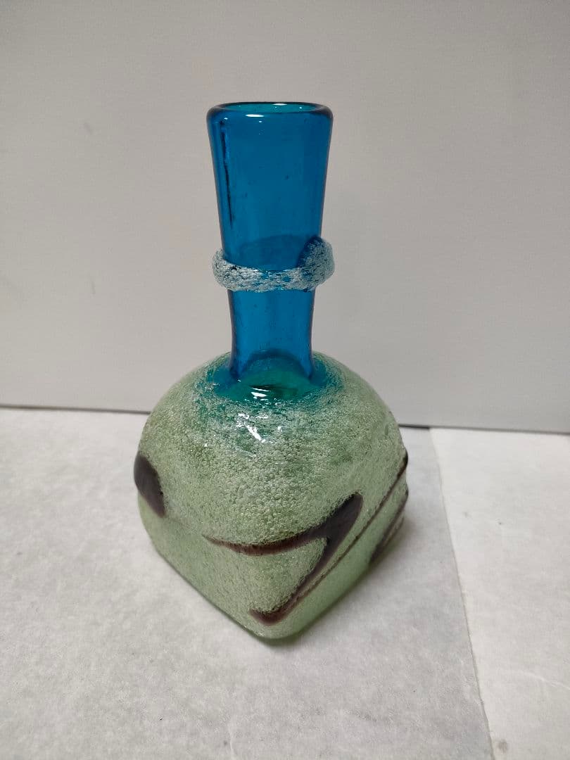 希少　名工　琉球ガラス　稲嶺盛吉さん　作品　一点物　フラワーベースにも