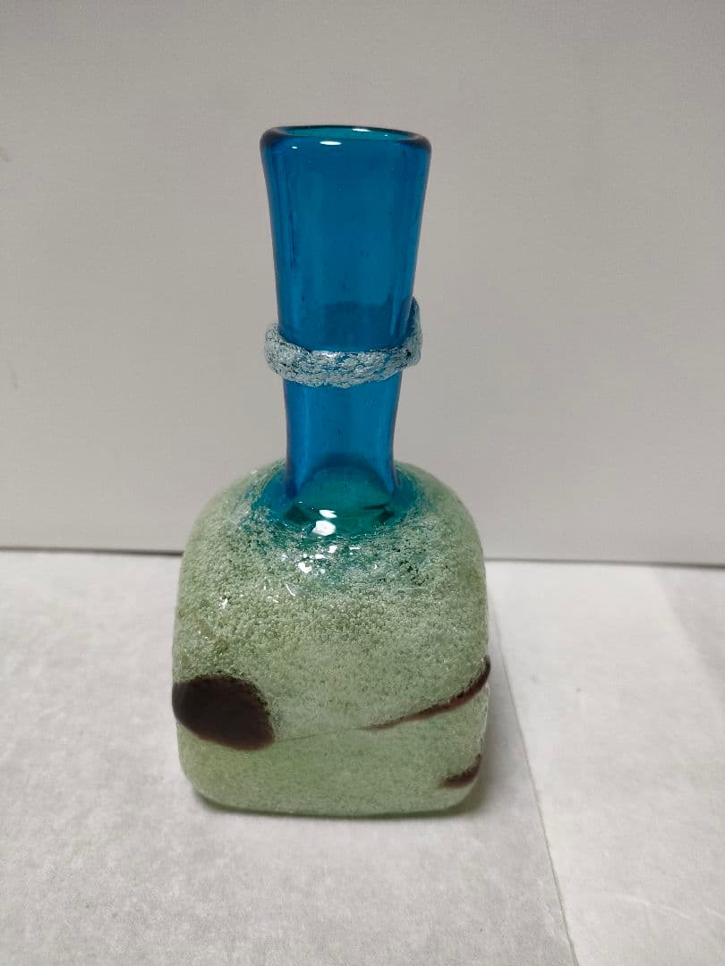 希少　名工　琉球ガラス　稲嶺盛吉さん　作品　一点物　フラワーベースにも