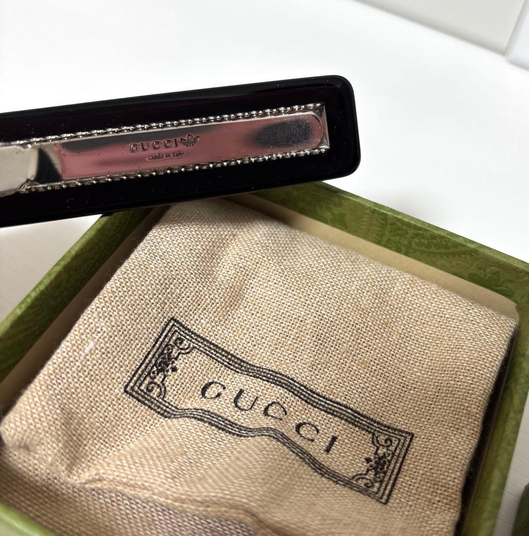 adidas GUCCIヘアクリップ
