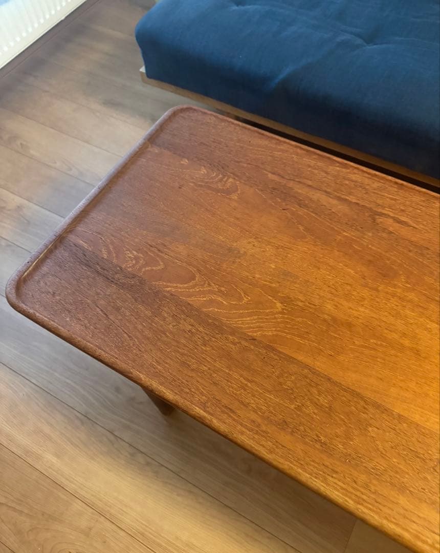 Hans J.Wegner センターテーブル　AT10