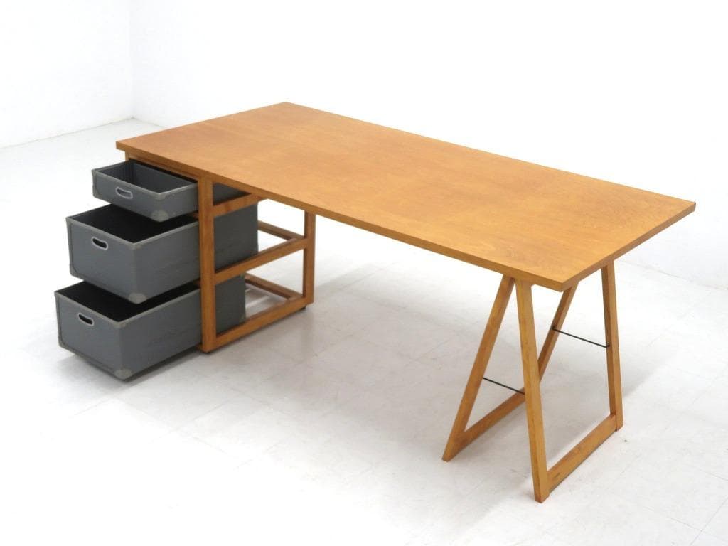 展示品　サザビー　作業台　デスク　店舗什器　デスク　机　片袖机