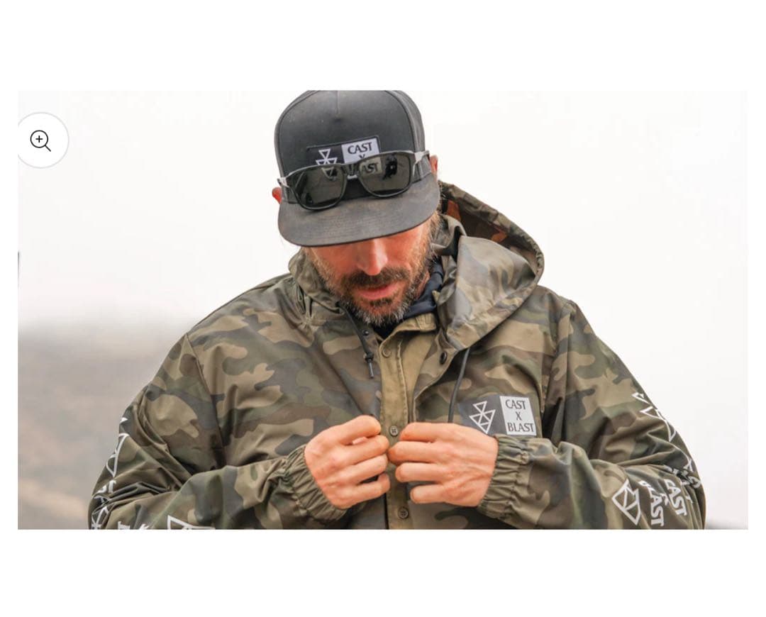 CAST X BLAST COACH JACKETカモフラ柄 新品未使用品