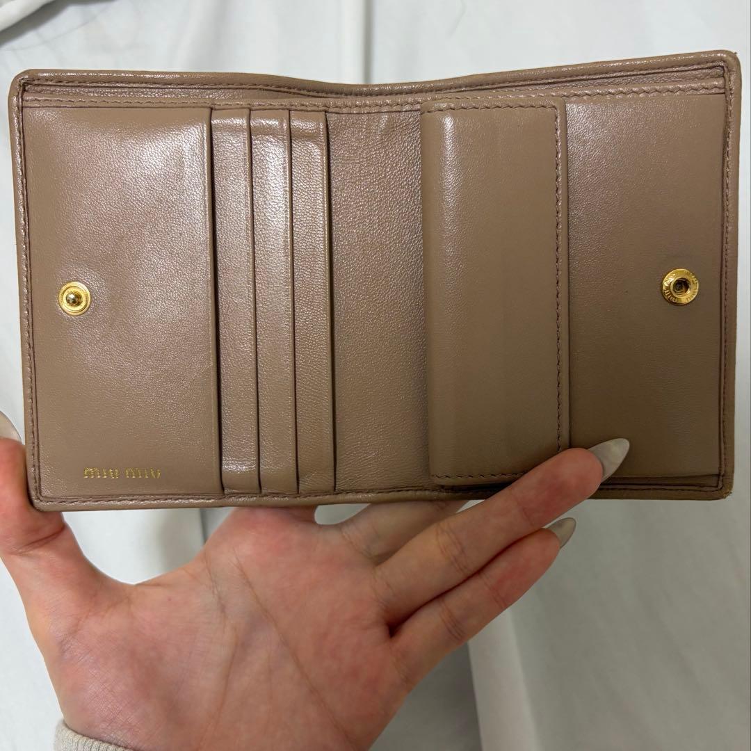 【値下げ中】miu miu マテラッセ　二つ折り財布※付属品有