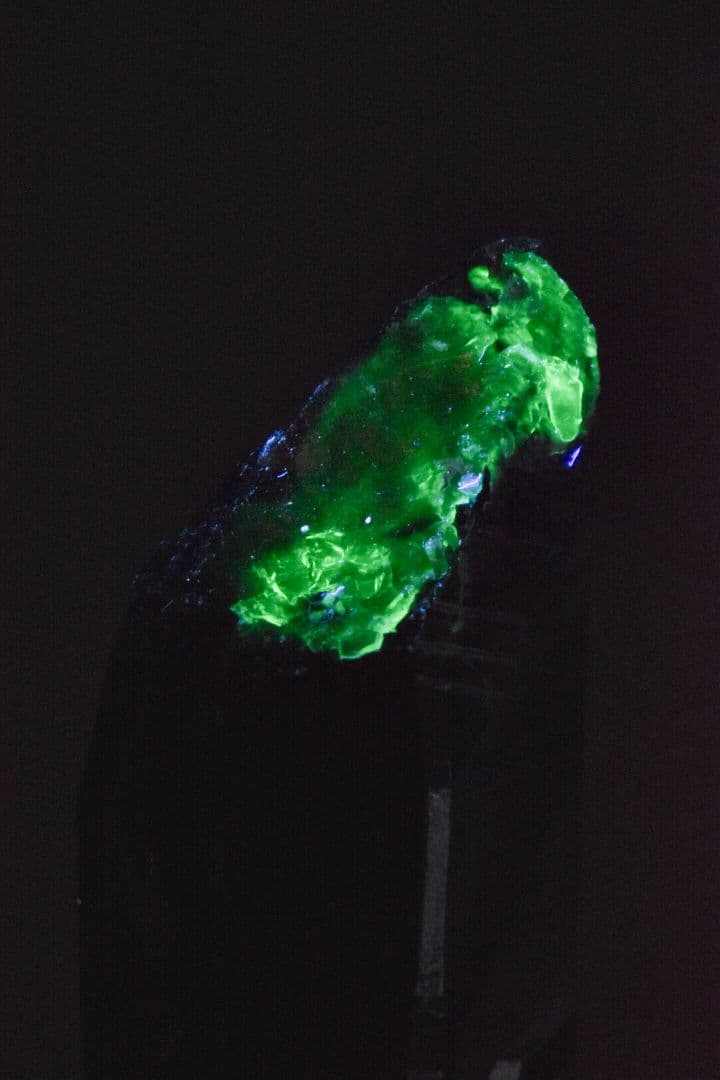 岐阜県中津川市蛭川田原産 スモーキークォーツ玉滴石付き