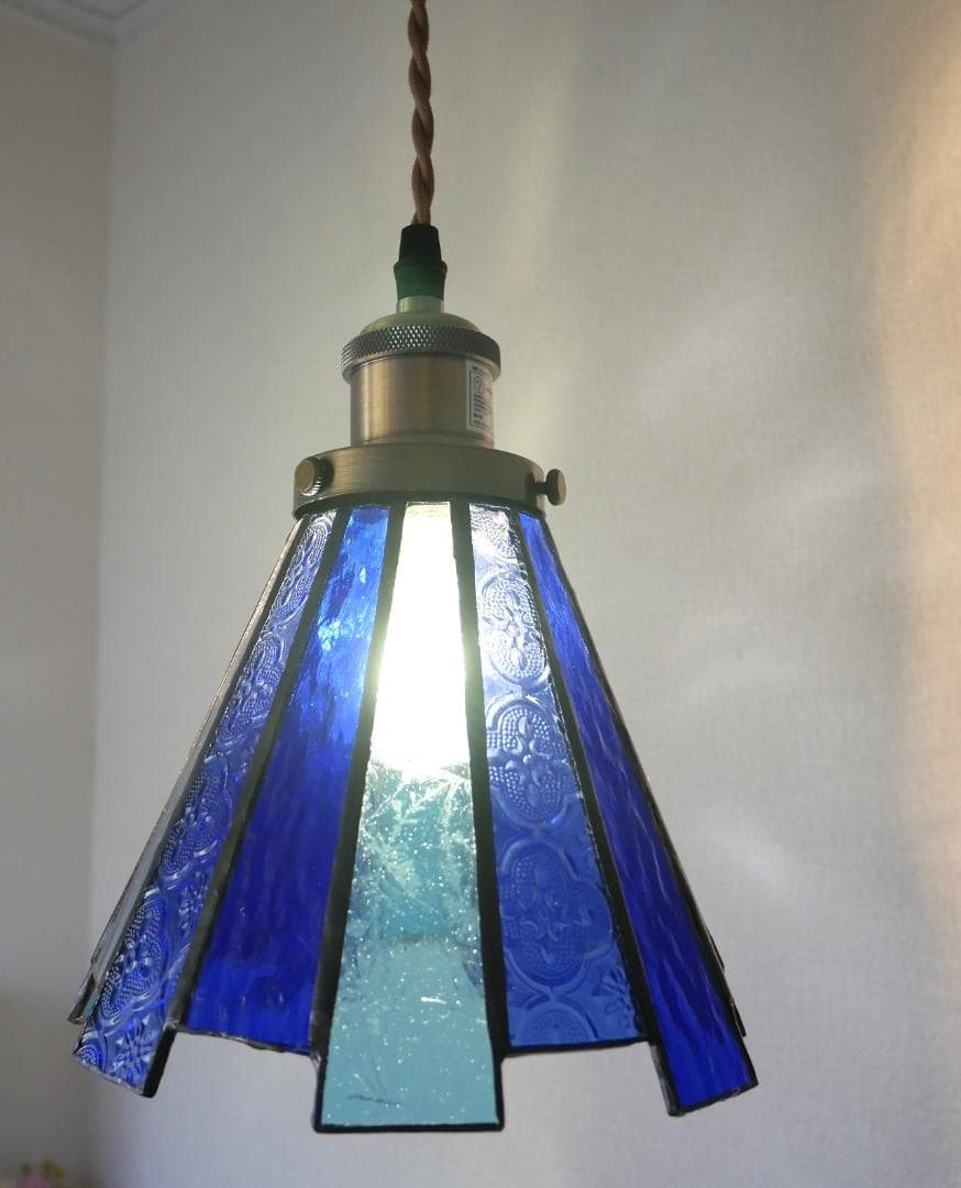 ✴︎:.。.ブルーフレアの14面ペンダントライト　＊送料無料＊