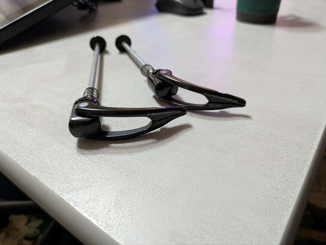 ボーラウルトラ35 クリンチャー　ダークラベル中古美品新品タイヤ付き