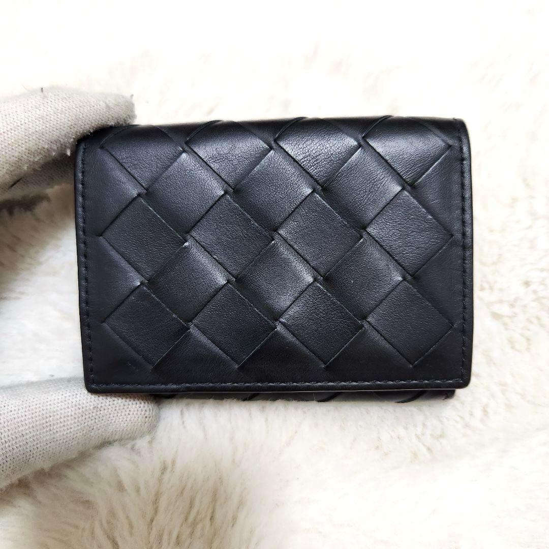 ✨ほぼ未使用　付属品完備✨ボッテガ　三つ折り　イントレチャート　レザー　ブラック