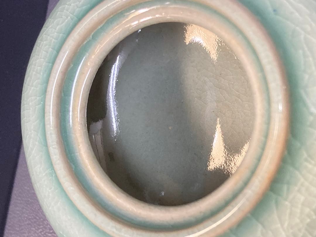 焼き物　香合　雲鶴象嵌　高麗青磁