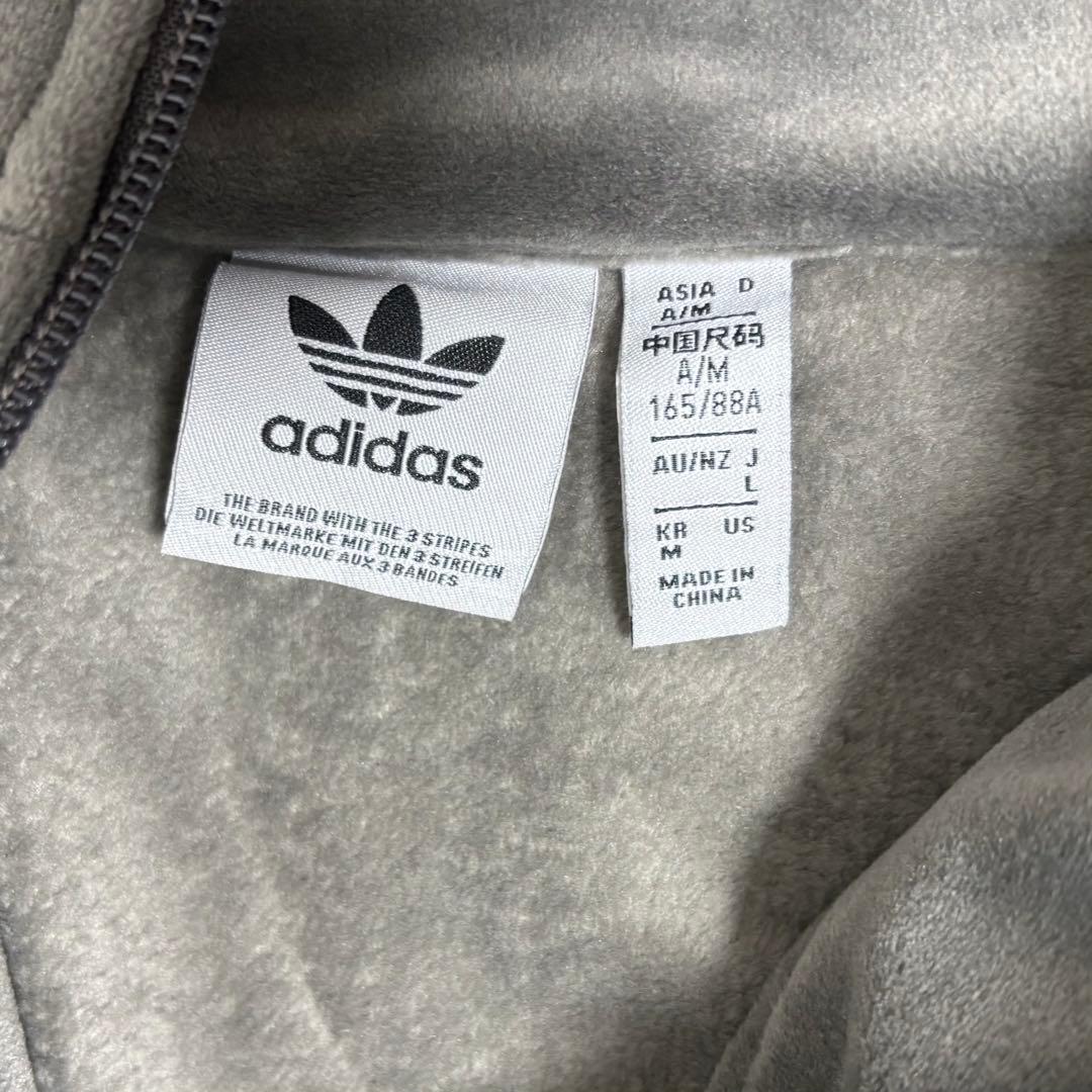 adidas originals トラックジャケット　ベロア　チャコール　グレー