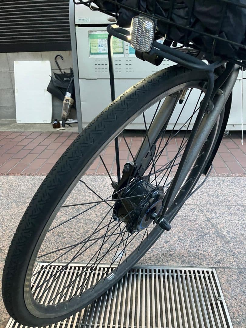 ブリヂストン 電動アシスト自転車 シルバー 28インチ