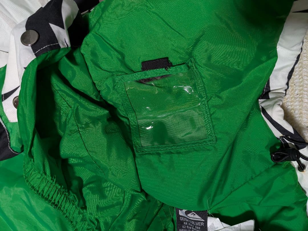 QUIKSILVERメンズスノボードスノボースキーウェア　サイズL