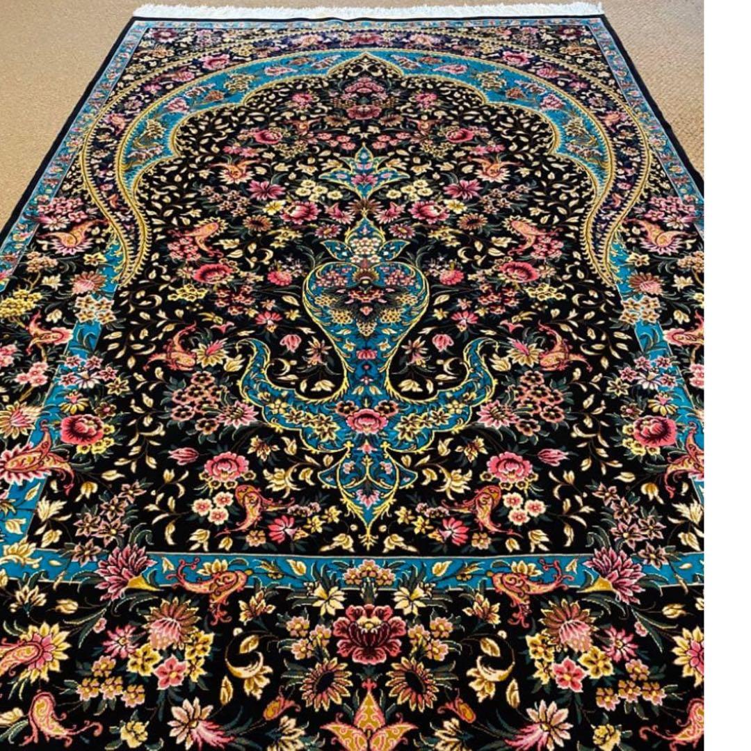 ペルシャ絨毯　コム産　モダルシルク100% 植物繊維　177×117cm 新品