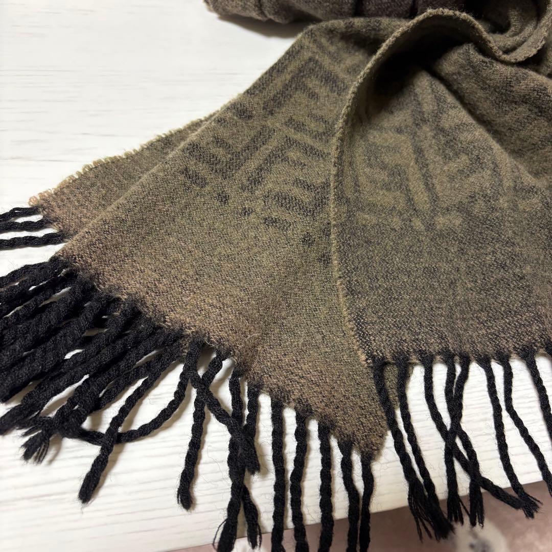 FENDIズッカ柄マフラー良品ユニセックス フリンジ付き