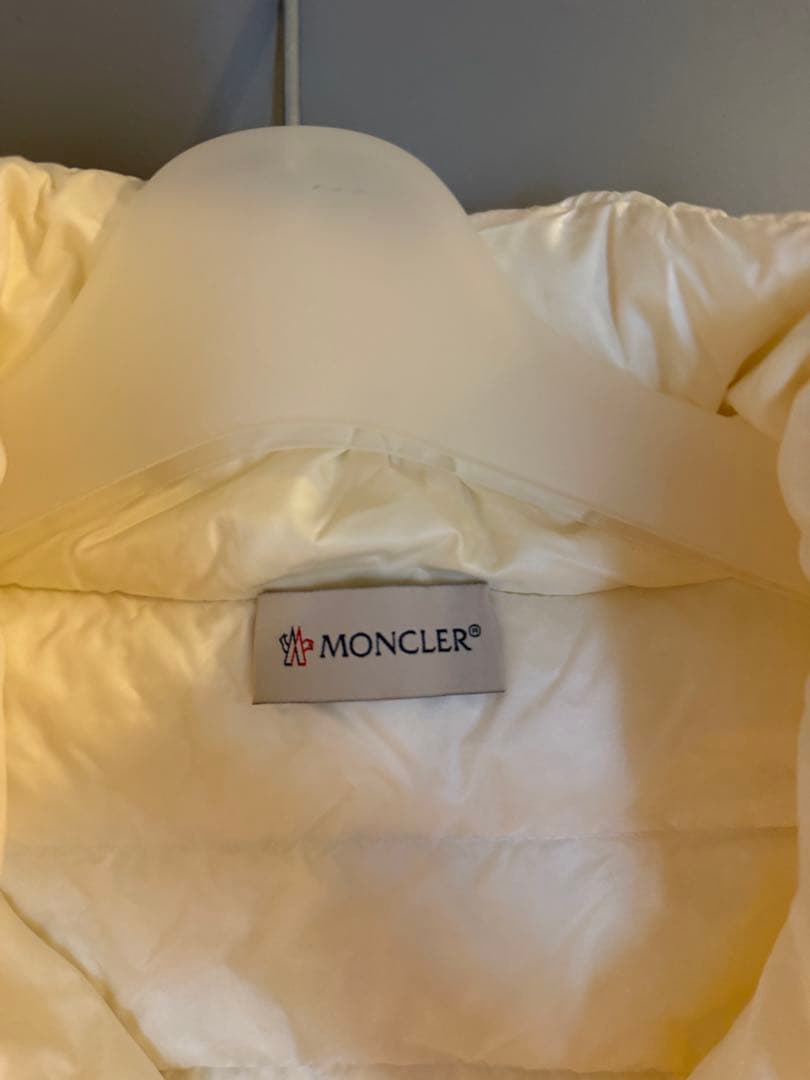 モンクレールダウン　ホワイトM