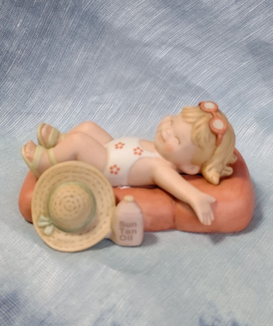 マーベルルーシーアトウェル \