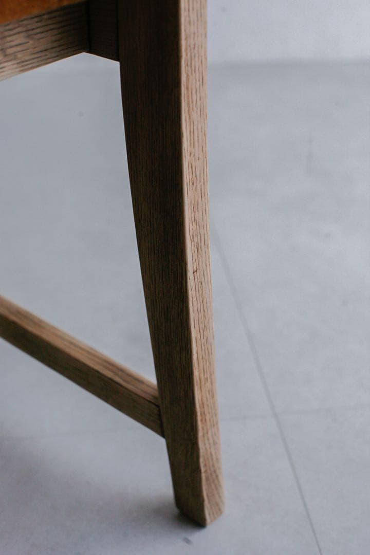 ナラ材　無垢材　白木　モケットチェア　ダイニングチェア　アンティーク　剥離