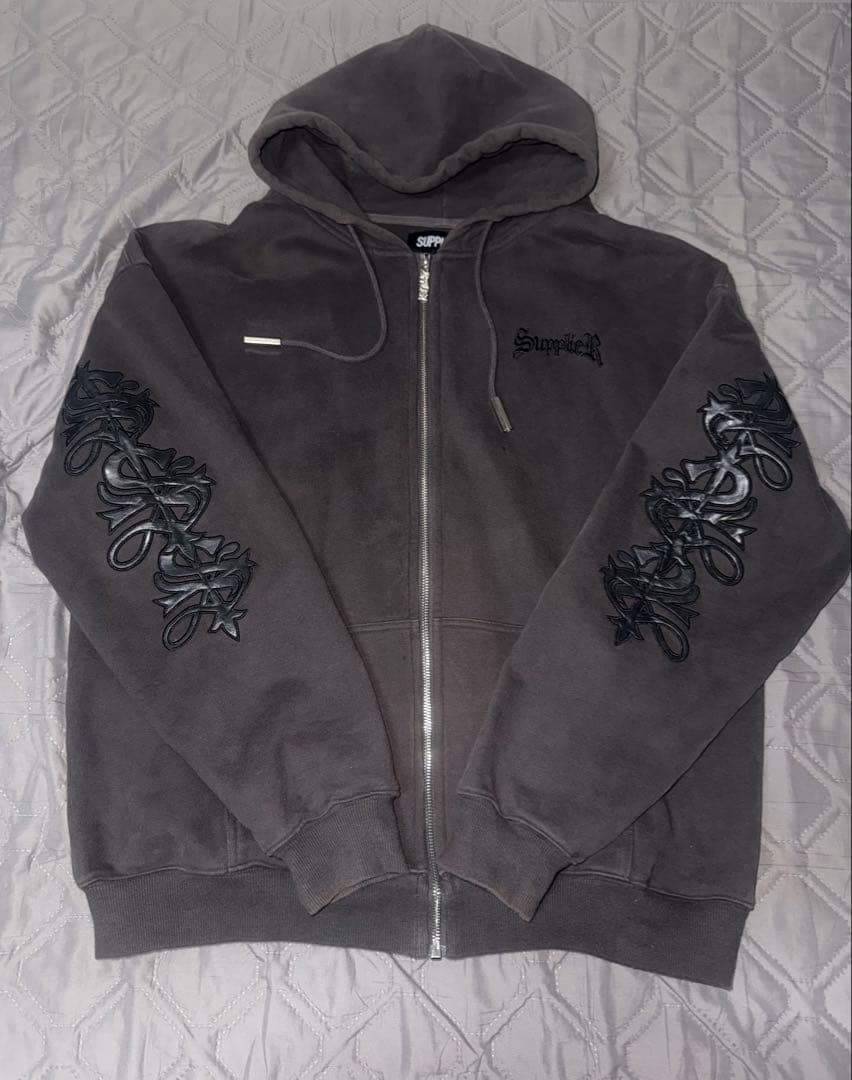 りょ　SUPPLIER ジップパーカー