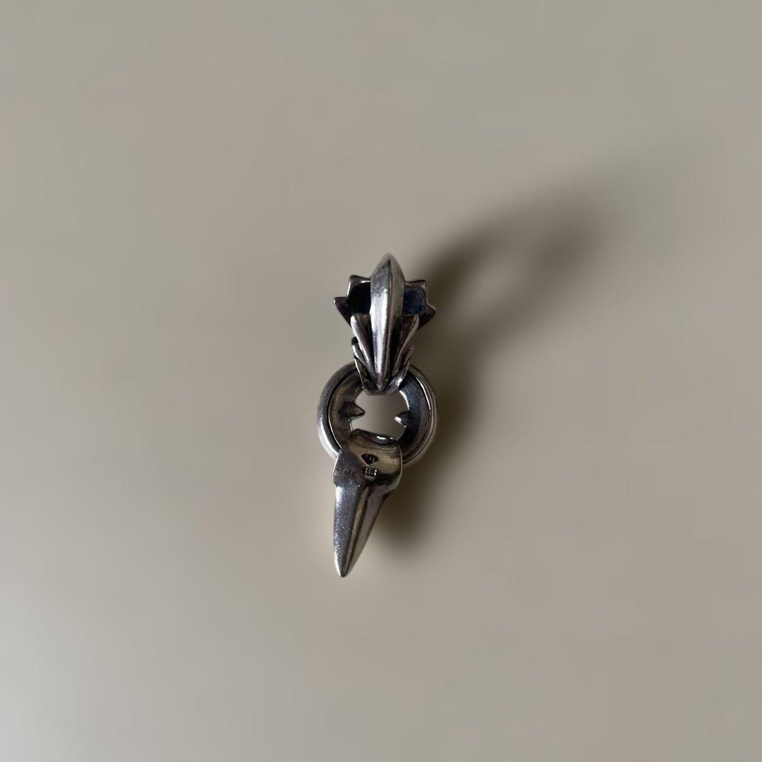 ライオンハートファングネックレス