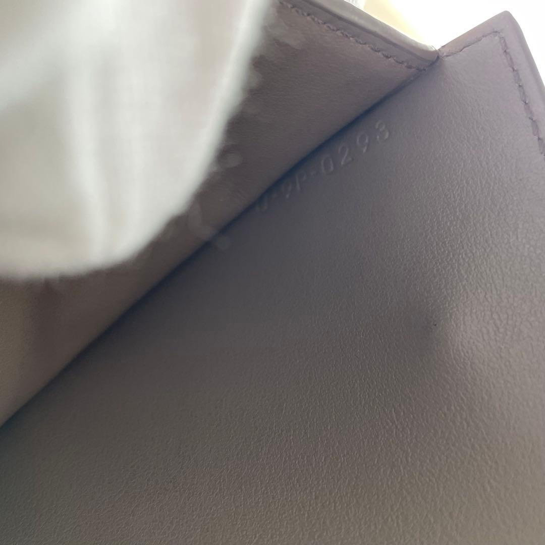 未使用級美品！　セリーヌ　三つ折り財布　トライフォールフォレット　箱付き