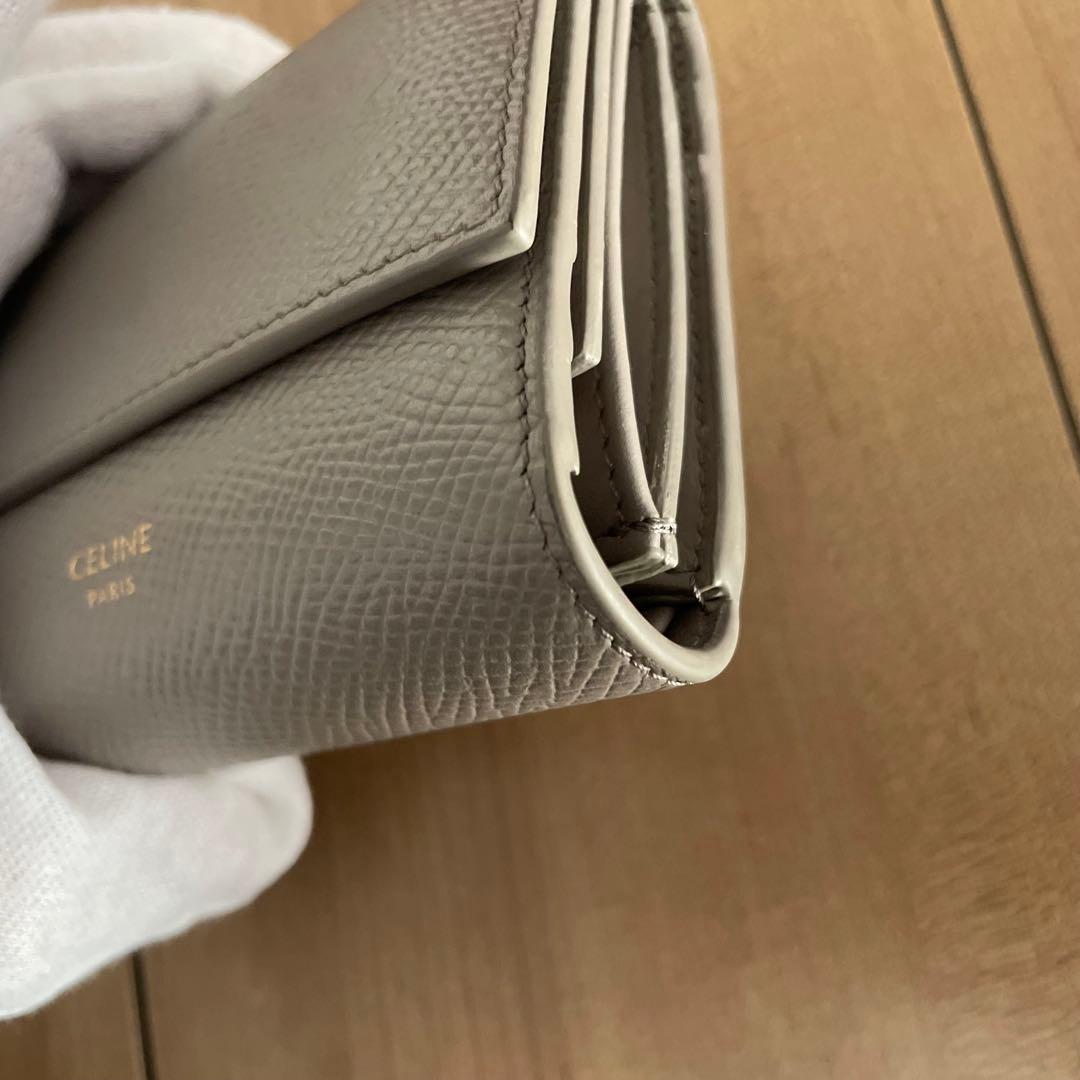 未使用級美品！　セリーヌ　三つ折り財布　トライフォールフォレット　箱付き