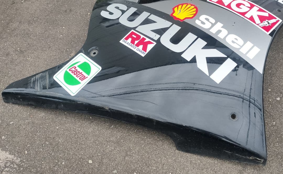 スズキ RGV250Γ カウルセット 黒 VJ21A 傷等有り 割れ無し