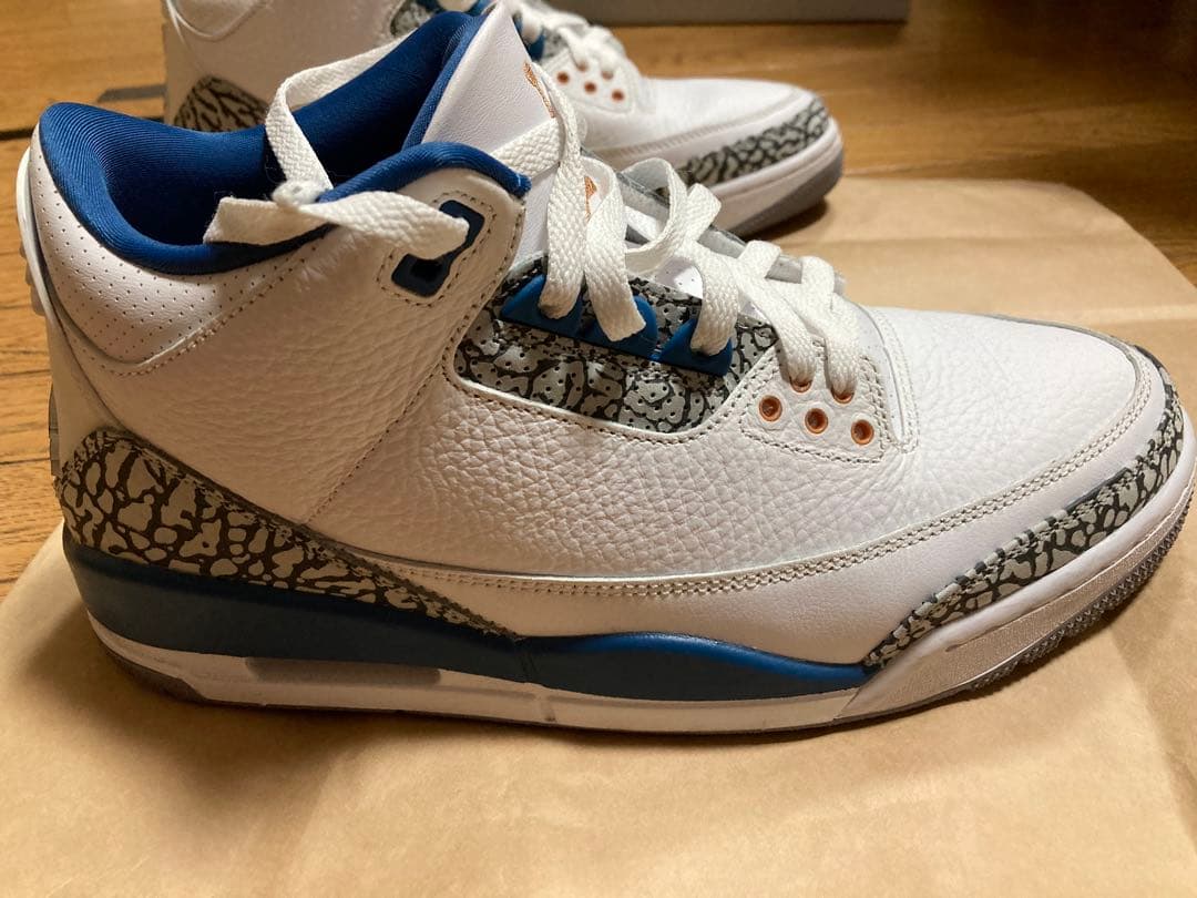 靴 AirJordan 3 Retro True Blue and Copper