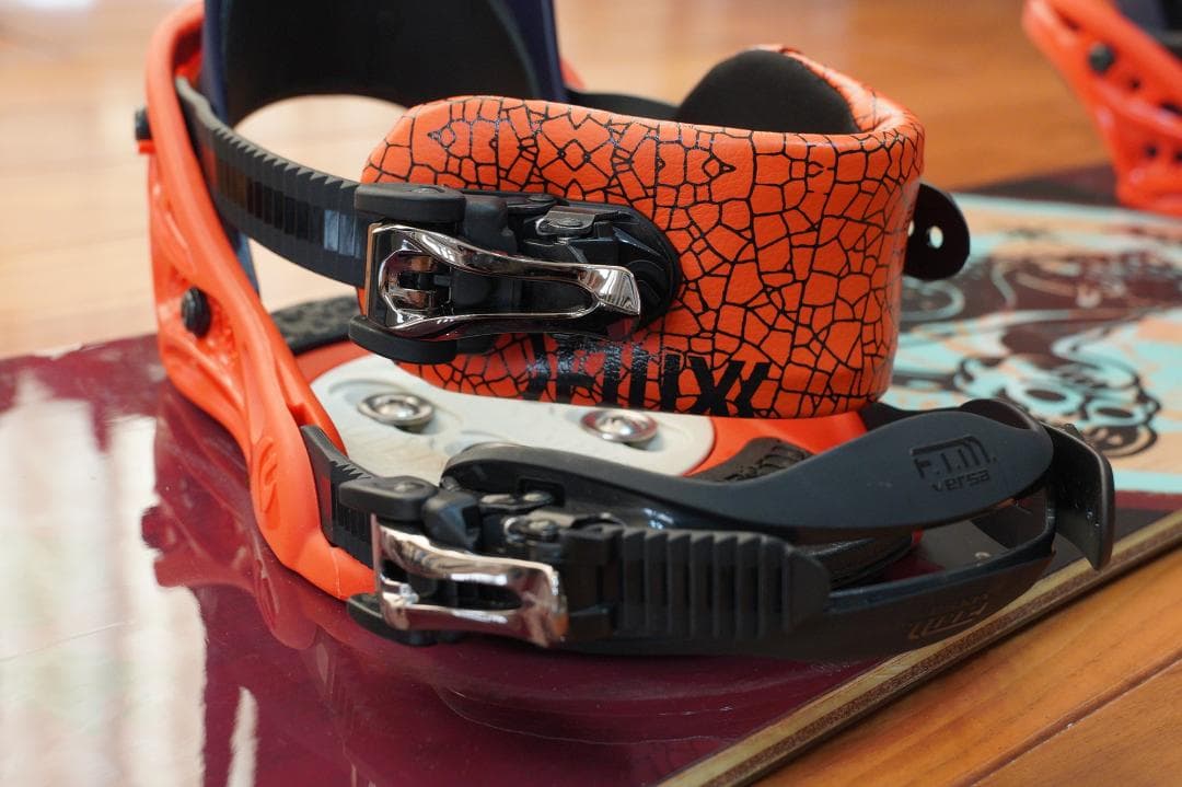 SALOMON スノーボード 153cm FLUX PR Mサイズ