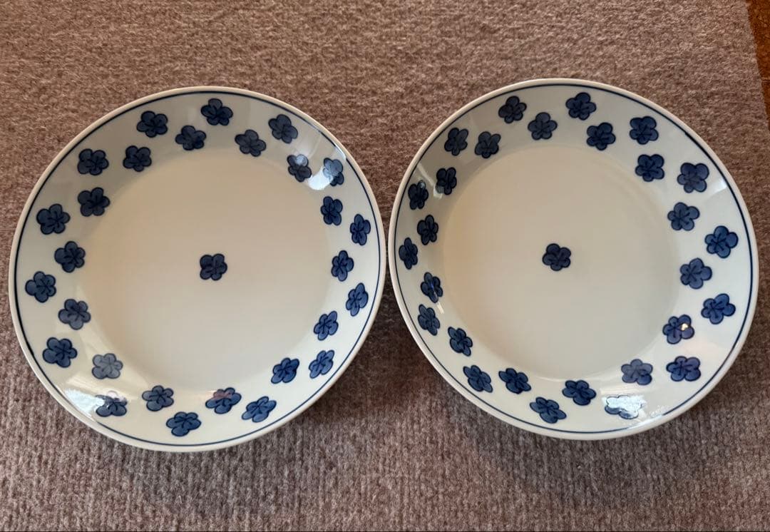 源右衛門窯　染付け梅散し　深皿　2枚セット