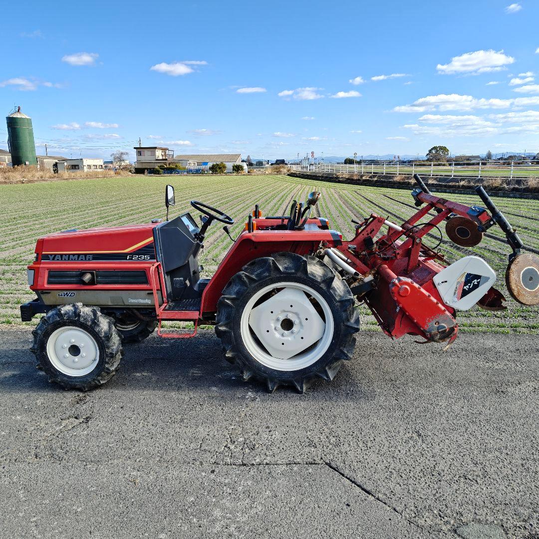 ヤンマーF235 トラクター 4WD ディーゼル　23馬力