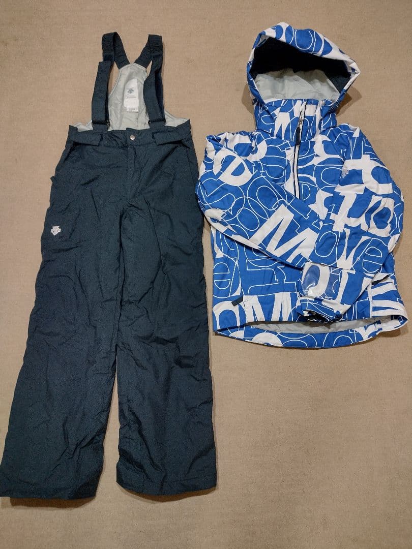 DESCENTE スキー スノーボードウェア 140 キッズ　135〜145