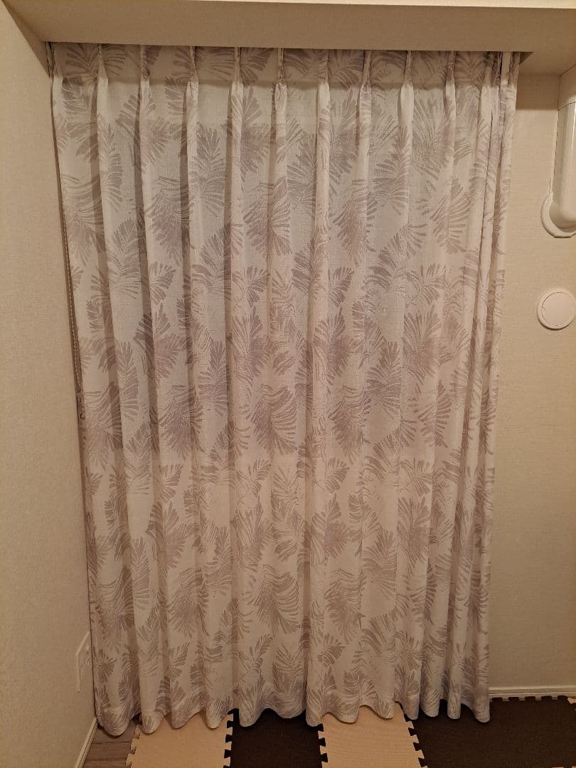 レースカーテン ボタニカル風