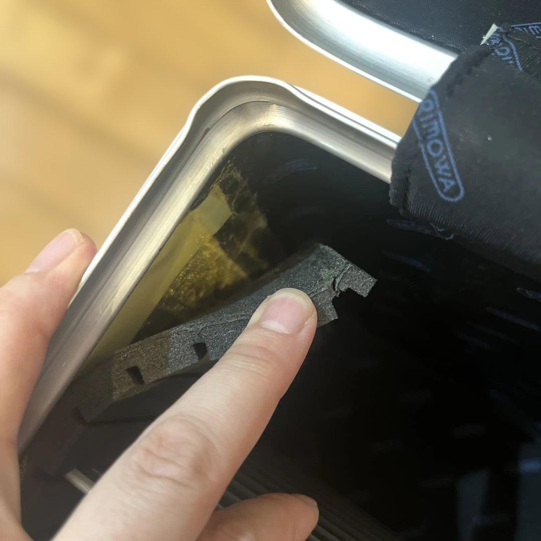 リモア　パイロットキャリーケース　ビジネストロリー