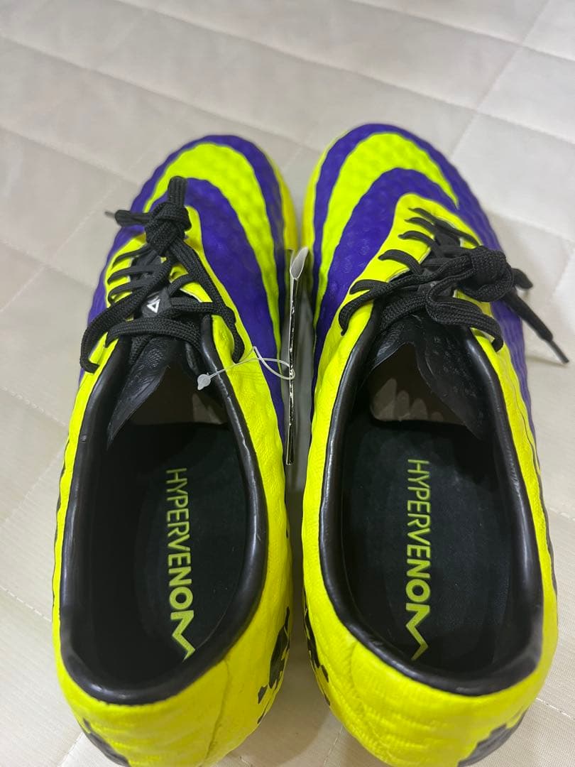 ハイパーヴェノムファントムHG-E サッカーシューズ 24.5cm