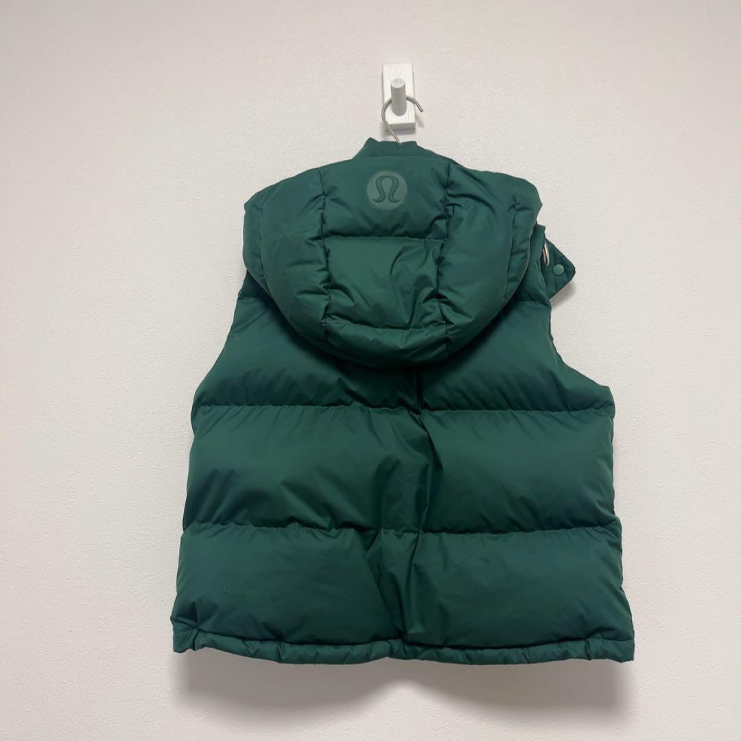 ルルレモン Wunder Puff Cropped ベスト サイズ4 グリーン