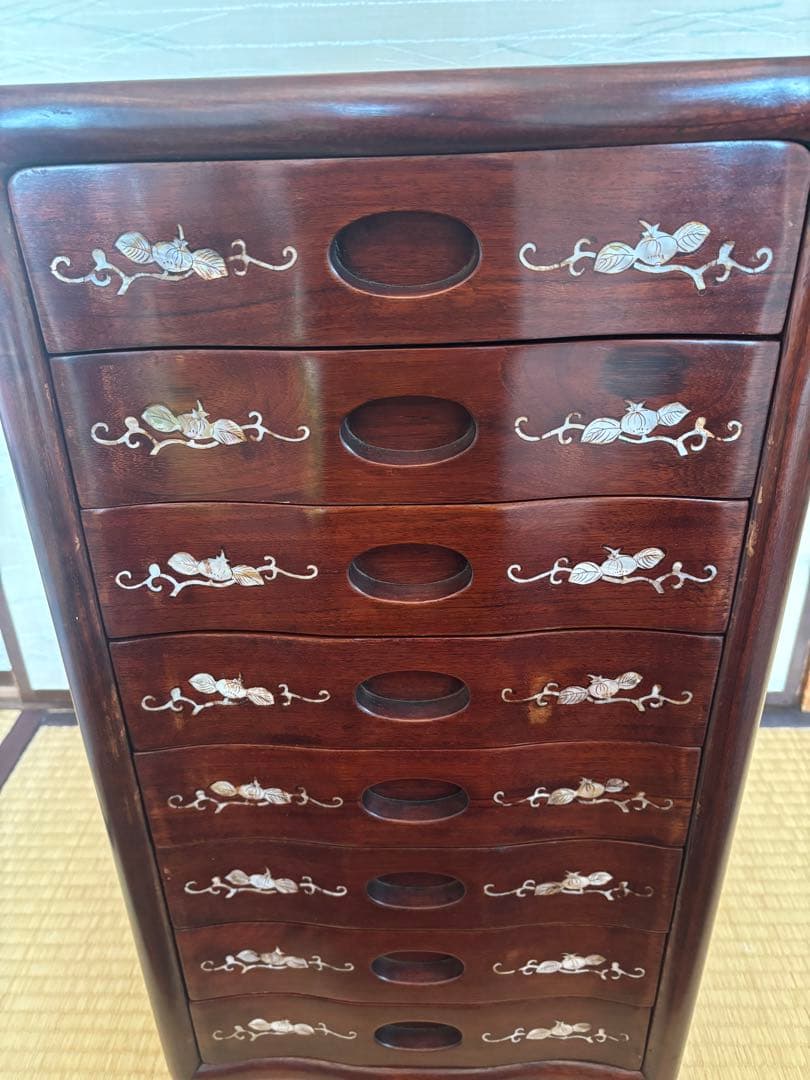 ☆値下げ☆ 花梨 螺鈿細工 小引出し 小物入れ ８段 箪笥 唐木　未使用保管品