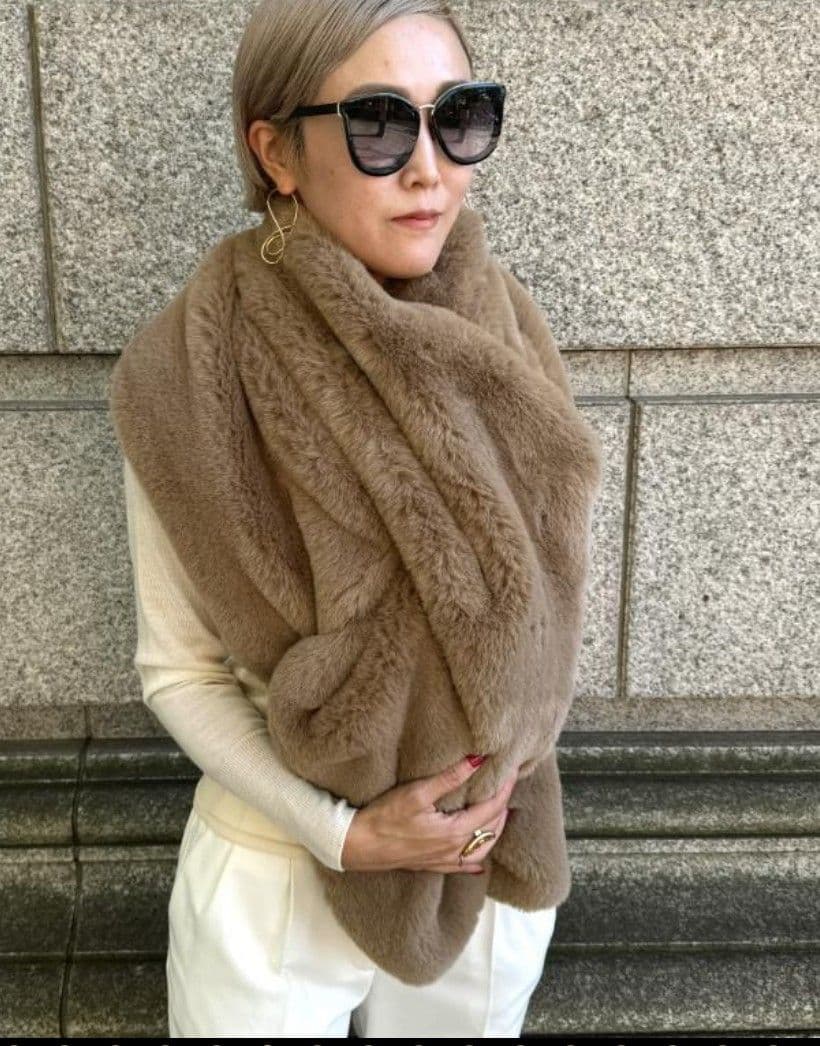 【新品・タグ付き】JENNE リッチボリュームファーケープ