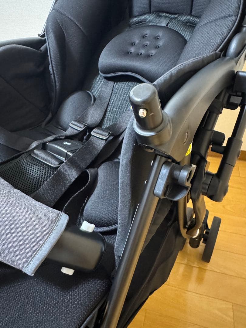 【最終値下げ!!】アップリカラクーナクッションAF/純正レインカバー付