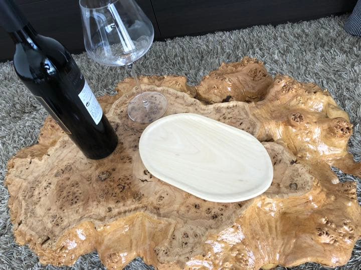 座卓  アンティーク 貴重な一本木の根、木彫りのテーブル