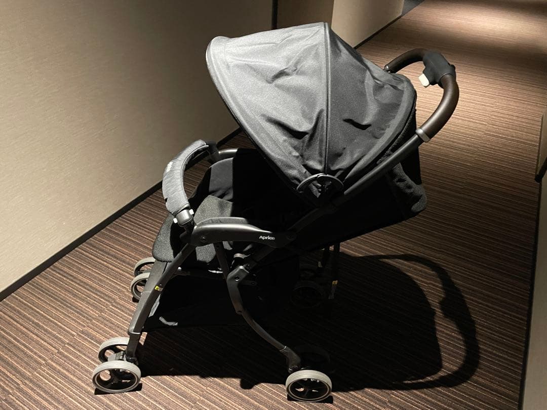 アップリカ マジカルエアーフリーAB/ブラック