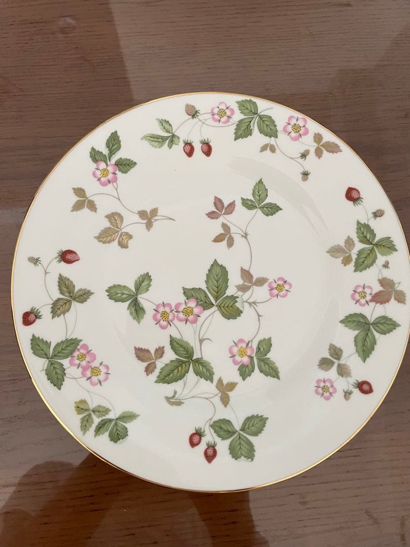 ウエッジウッド　　ワイルドストロベリープレート